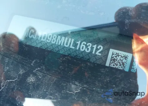 2021 Lincoln Corsair Standard z USA, uszkodzony, nr VIN 5LMCJ1D98MUL16312